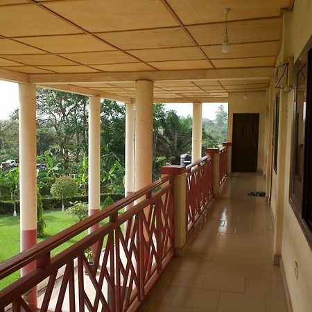 Sign Of Silence Hostel Kumasi Exterior foto